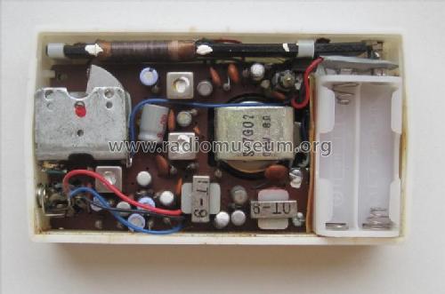 8 Transistor Deluxe ST-88 ; Wilco Sanyo Electric (ID = 2177672) Radio