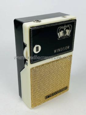 2 Transistors Boy's Radio ; Windsor Industries, (ID = 2537877) Radio