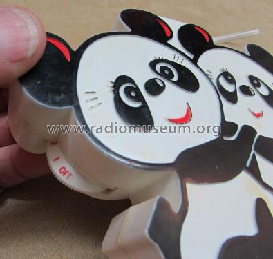 Panda Bears ; Windsor Industries, (ID = 2955479) Radio