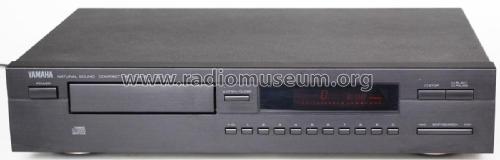 Natural Sound Compact Disc Player CDX-390; Yamaha Co.; (ID = 1808539) R-Player