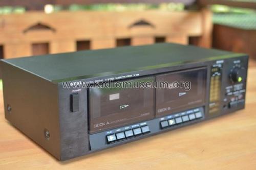 Natural Sound Stereo Cassette Deck K-09; Yamaha Co.; (ID = 2025951) Reg-Riprod