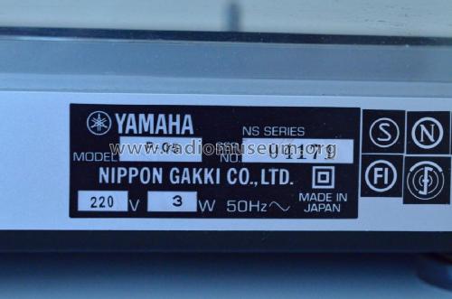 Semi-Automatic Turntable P-05; Yamaha Co.; (ID = 2391970) Enrég.-R