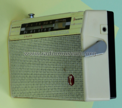 YT-300; Yashica Co., Ltd.; (ID = 2680254) Radio