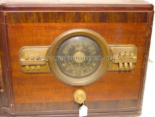 10S443 Ch= 1005; Zenith Radio Corp.; (ID = 127397) Radio