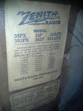 352APX ; Zenith Radio Corp.; (ID = 1800631) Radio