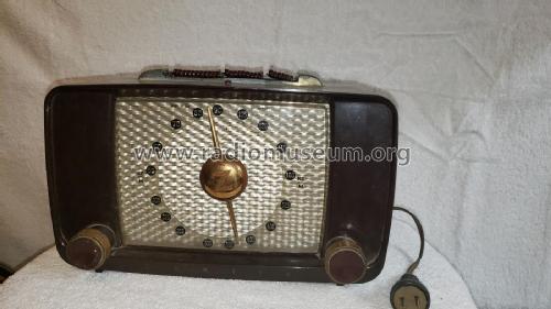 6D815 The Zephyr Ch= 6E05; Zenith Radio Corp.; (ID = 2755332) Radio