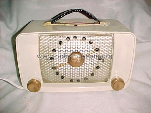 6D815W Ch= 6E05; Zenith Radio Corp.; (ID = 370778) Radio