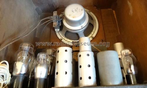 757 Ch= 2054; Zenith Radio Corp.; (ID = 2303435) Radio