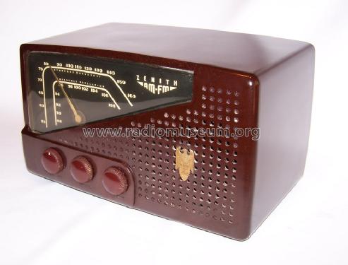 7H921 Ch= 7F04; Zenith Radio Corp.; (ID = 1386565) Radio