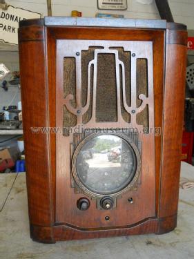 7-S-28A Ch= 5704A; Zenith Radio Corp.; (ID = 2348520) Radio