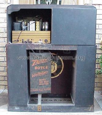 8S587 Ch=8A03; Zenith Radio Corp.; (ID = 188556) Radio