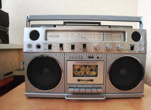 R98 Portable Stereo FM/AM Cassette Radio R98; Zenith Radio Corp.; (ID = 2153871) Radio