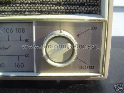 C725L 'The Super Sapphire' Ch= 7C06; Zenith Radio Corp.; (ID = 118900) Radio