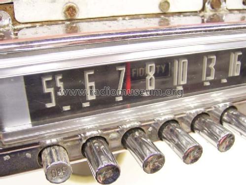 8MF881 Ford Ch= 8C-18805B; Zenith Radio Corp.; (ID = 2153882) Car Radio