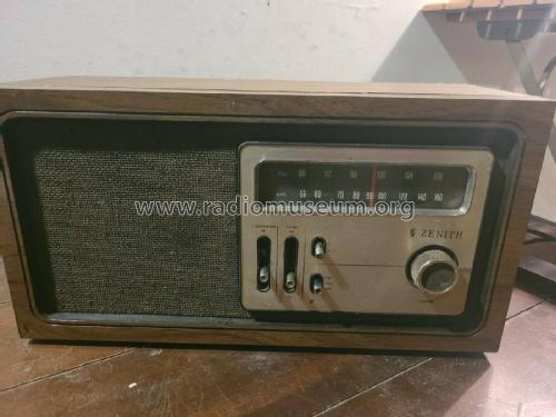 H422P ; Zenith Radio Corp.; (ID = 2743370) Radio