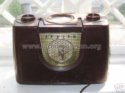 J402 Ch= 4J40; Zenith Radio Corp.; (ID = 161686) Radio