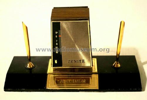 Desk Set Clock Radio Ch= 8YT56Z9; Zenith Radio Corp.; (ID = 2474540) Radio