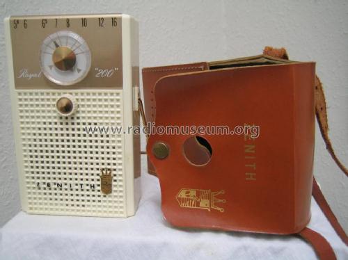 Royal 200 7AT48Z; Zenith Radio Corp.; (ID = 730137) Radio