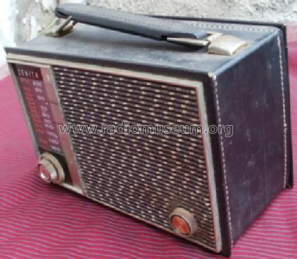 Royal 880 9KT42Z6 ; Zenith Radio Corp.; (ID = 767352) Radio