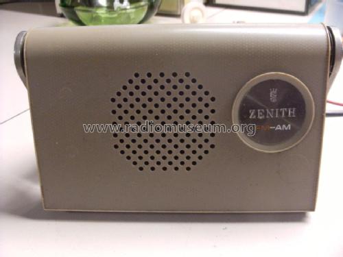 Royal C25 ; Zenith Radio Corp.; (ID = 2456852) Radio