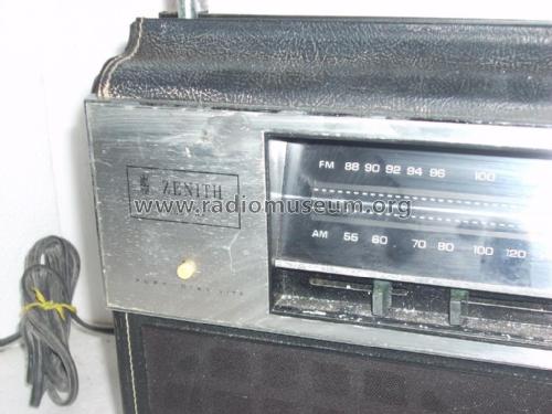 Royal E76 ; Zenith Radio Corp.; (ID = 2430633) Radio