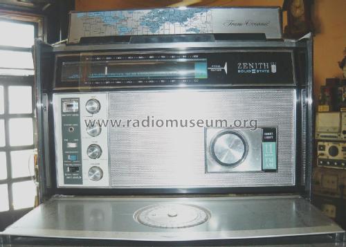 Trans-Oceanic Royal D7000Y Ch= 500MDR70; Zenith Radio Corp.; (ID = 1780326) Radio