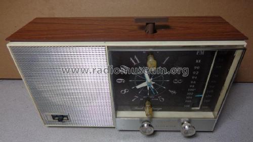 X480A 8XT22Z; Zenith Radio Corp.; (ID = 1894000) Radio