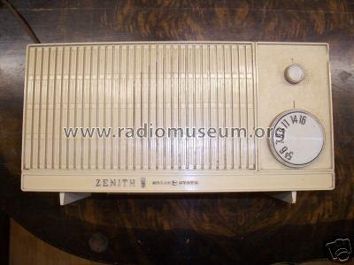 Z212 Ch= 4ZT28; Zenith Radio Corp.; (ID = 248760) Radio