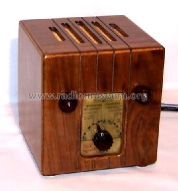 Inconnu - Unknown 1 ; Zodiac-Radio; Paris (ID = 1477462) Radio