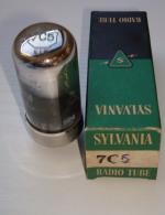 7C5 Sylvania 6 pins
Hauteur 68 mm
Diamètre 29mm