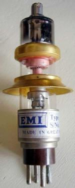 r9559_emi_1.jpg