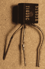 Der Einstufung als NF-Transistor widerspricht irgendwie die Tatsache, dass er in der hier gezeigten Beispielschaltung im Ton-ZF-Zweig eines Fernsehgeräts eingesetzt wird.