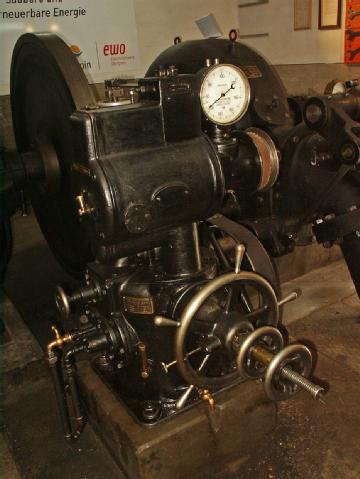 Switzerland: Erlebnis Gletsch mit Kleinwasserkraftwerke Blauhaus & Glacier du Rhône in 3999 Oberwald - Gletsch