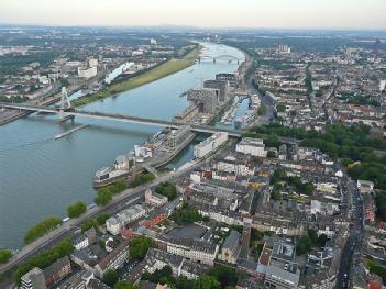 Germany: Drehbrücke im Rheinauhafen in 50678 Köln