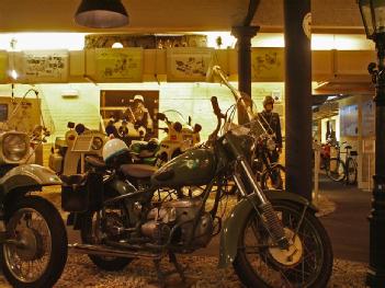 Germany: Erstes Berliner DDR-Motorrad-Museum in 10178 Berlin