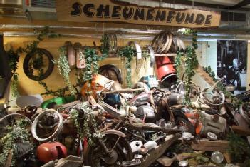 Germany: Erstes Berliner DDR-Motorrad-Museum in 10178 Berlin