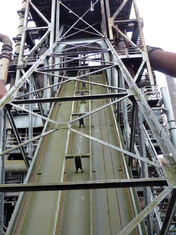 Deutschland / Germany: Landschaftspark Duisburg-Nord mit ehemaligem Hochofenwerk Duisburg Meidernich in 47137 Duisburg