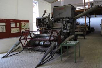 Germany: Schleswig-Holsteinisches Landwirtschaftsmuseum und Dithmarscher Bauernhaus in 25704 Meldorf