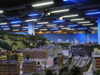 Germany: LOXX Miniatur Welten Berlin in 10179 Berlin