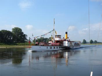 Germany: Museumsschiff Raddampfer Kaiser Wilhelm in 21481 Lauenburg/Elbe