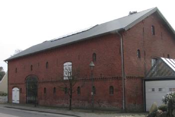 Germania: Oldtimer im Stall in 25821 Bredstedt