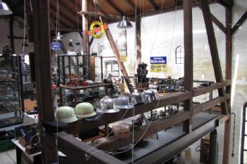 Germania: Oldtimer im Stall in 25821 Bredstedt