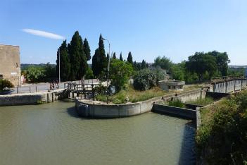 France: Canal du Midi - Écluses et Pente d'eau de Fonseranes in 34500 Béziers