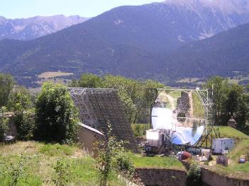 France: Four Solaire Développement - Solarthermie-Park - erster 'Sonnenofen' in 66210 Mont-Louis