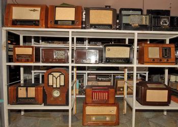 Greece: Old Radio Repairs Museum in 13231 Πετρούπολη, Αθήνα. - Petroupoli, Athens.