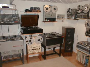 Hungary: Orsós Magnó Múzeum - Tape Recorder Museum in 2696 Terény