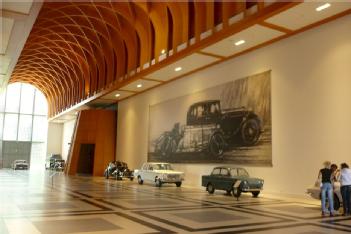Netherlands: Louwman Museum - Nationaal Automobiel Museum in 2594 BB Den Haag