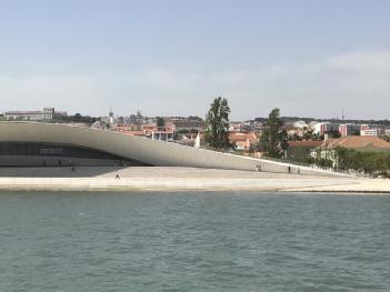 Portugal: MAAT Museum of Art, Architecture and Technology & CENTRAL ELÉTRICA in 1300-598 Belém, Lisboa