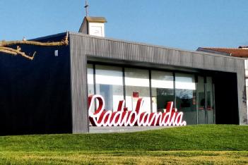 Portugal: Radiolândia - Museu Do Rádio in 3770-013 Bustos